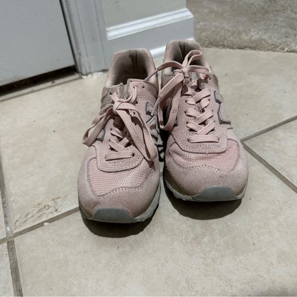 New Balance 574 - Picture 5 of 6